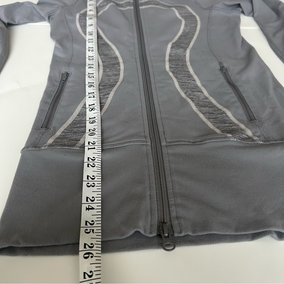 Lululemon In Stride Jacket - Picture 8 of 8
